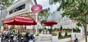 HIGHLANDS COFFEE PLEIKU GIA LAI - REVIEW GIA LAI